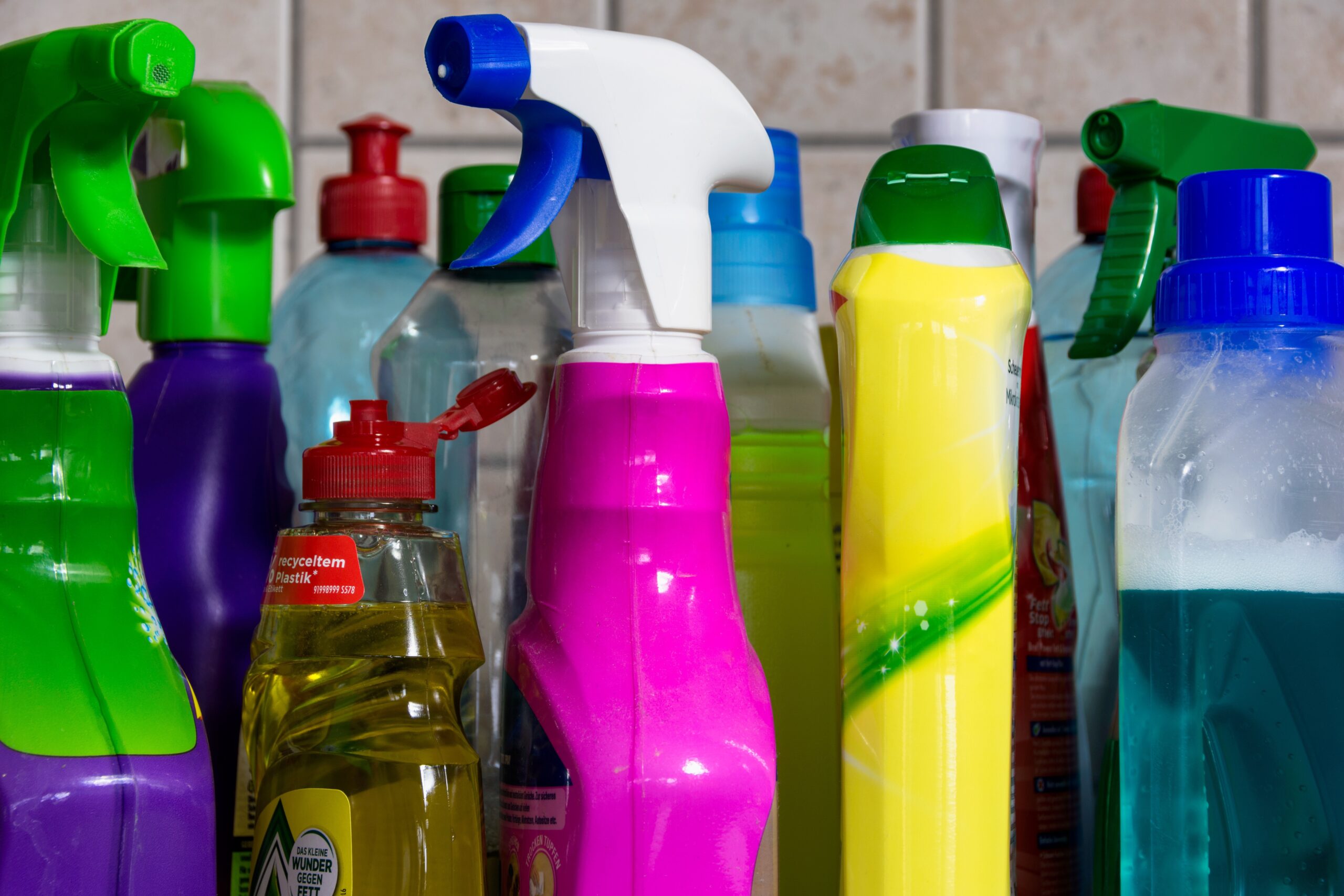 do cleaners bring supplies